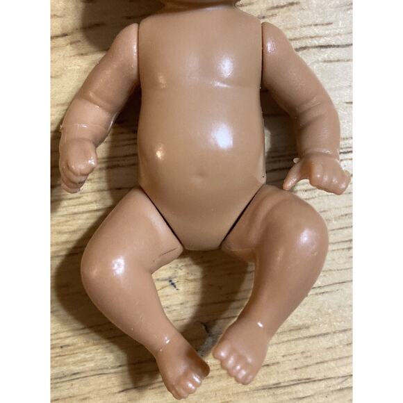 Vtg Mattel Barbie Baby Newborn Naked Nude Medium Complexion - Picture 3 of 6